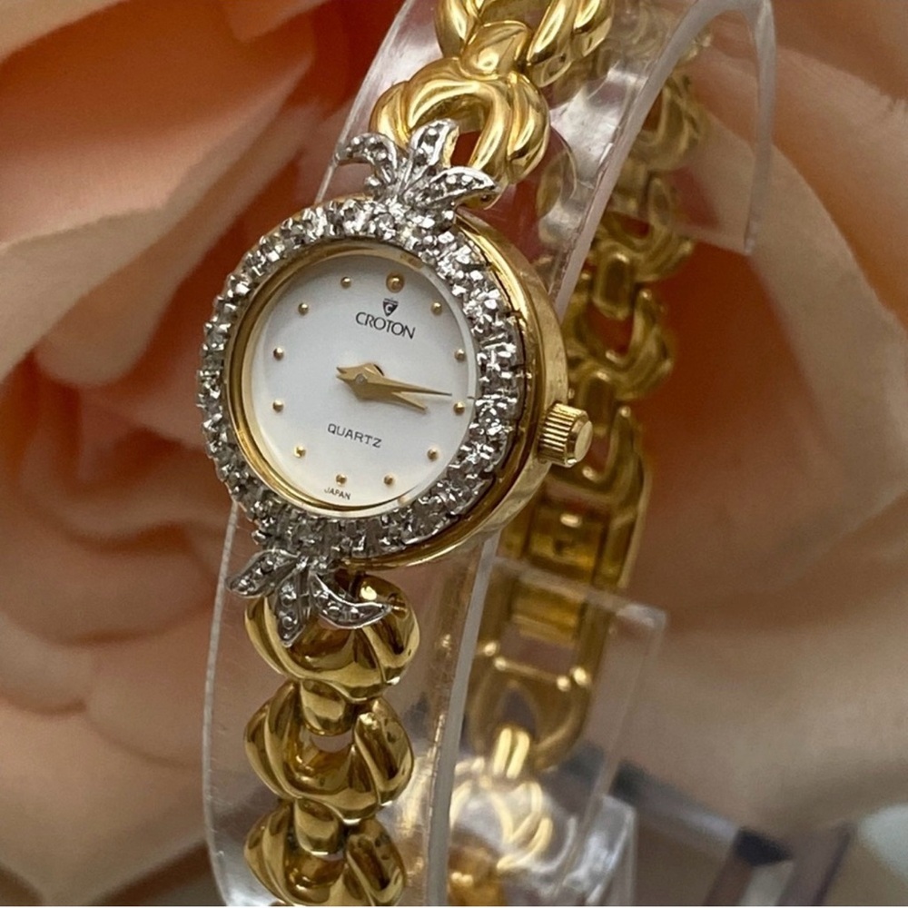 Croton Women's Gold and Silver Quartz Watch